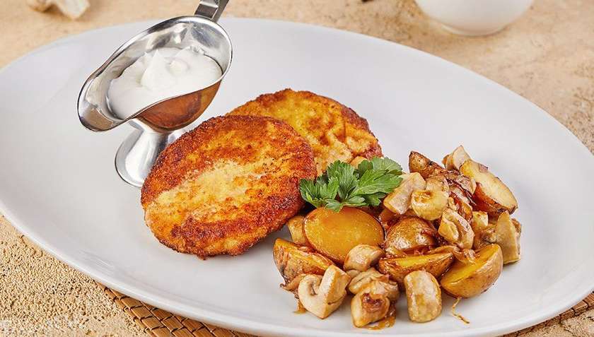 Chicken patties with parmesan
