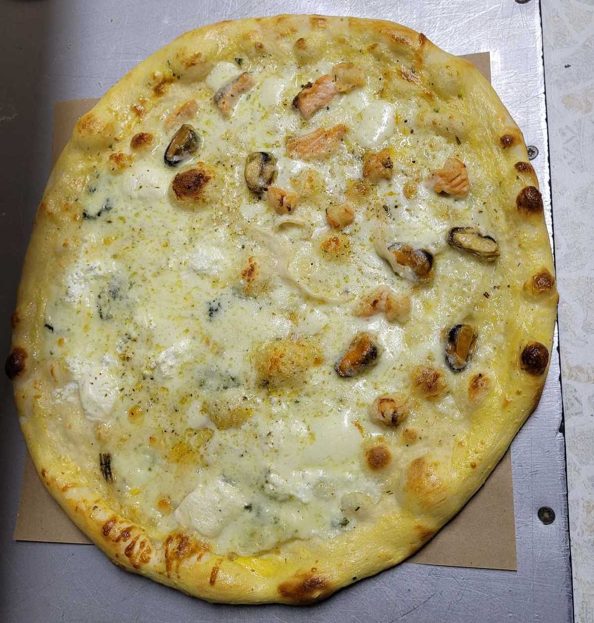 Піца Fish/Cheese (морська/5 сира) 32см (оновлена)