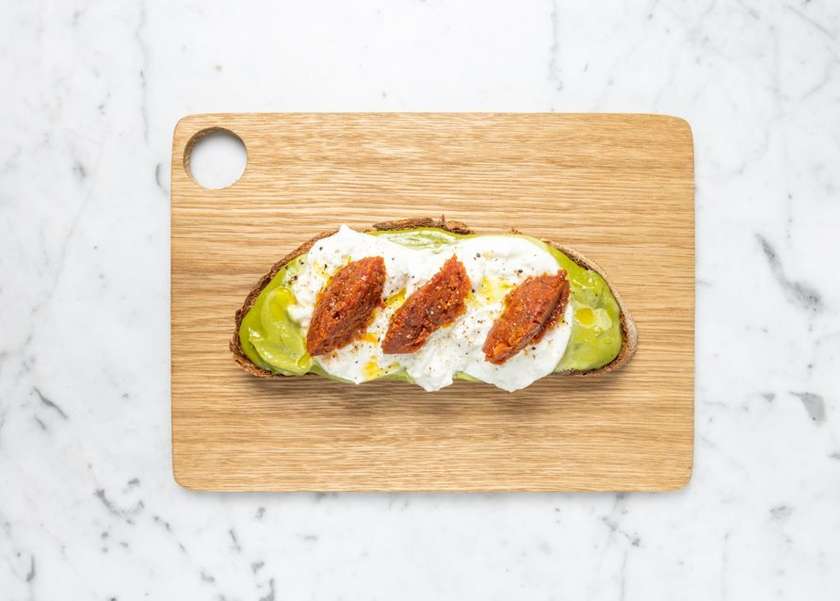 Tiborna de Burrata, Pesto de Rúcula e Tomate Seco