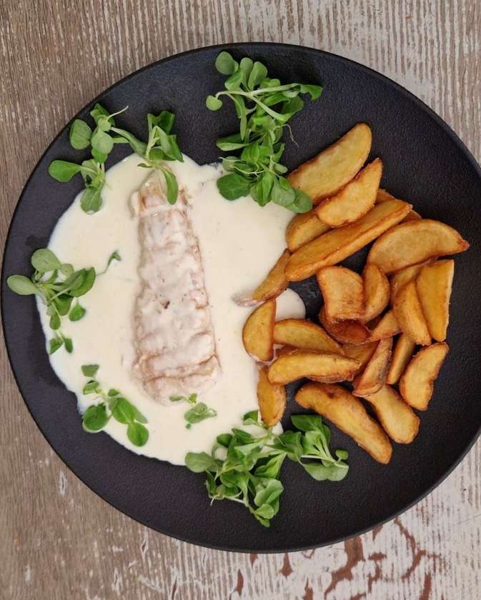 Chicken slice with cheese sauce