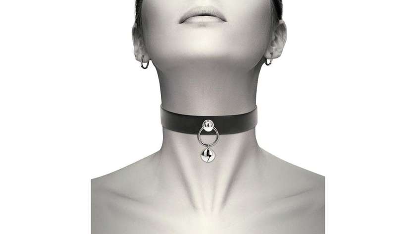Coquette Chic Desire - Vegan Leather Necklace Woman Accessory Rattle/hoop