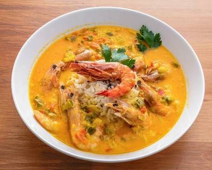 Moqueca de Peixe e Camarão