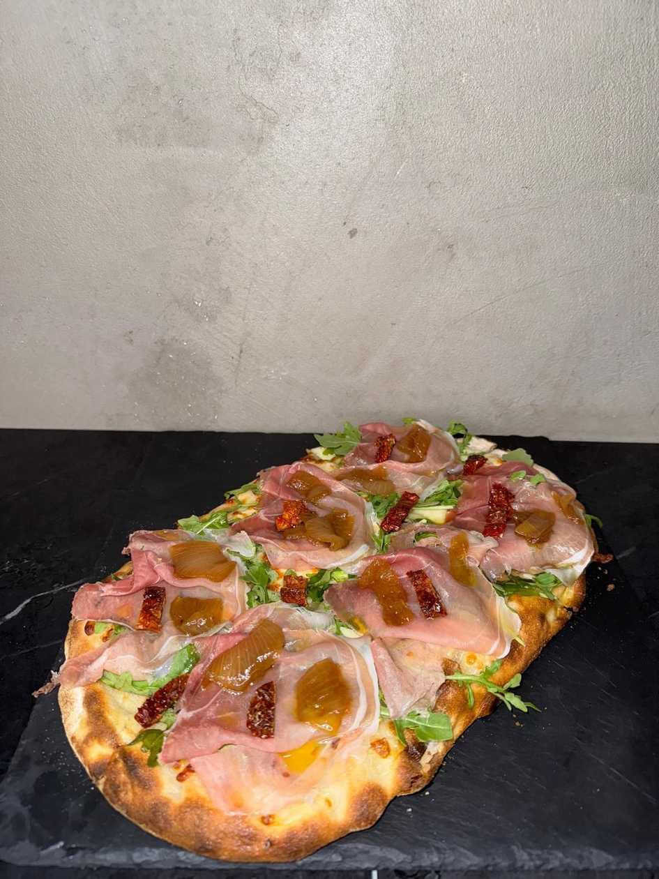 Delicious Pinsa
