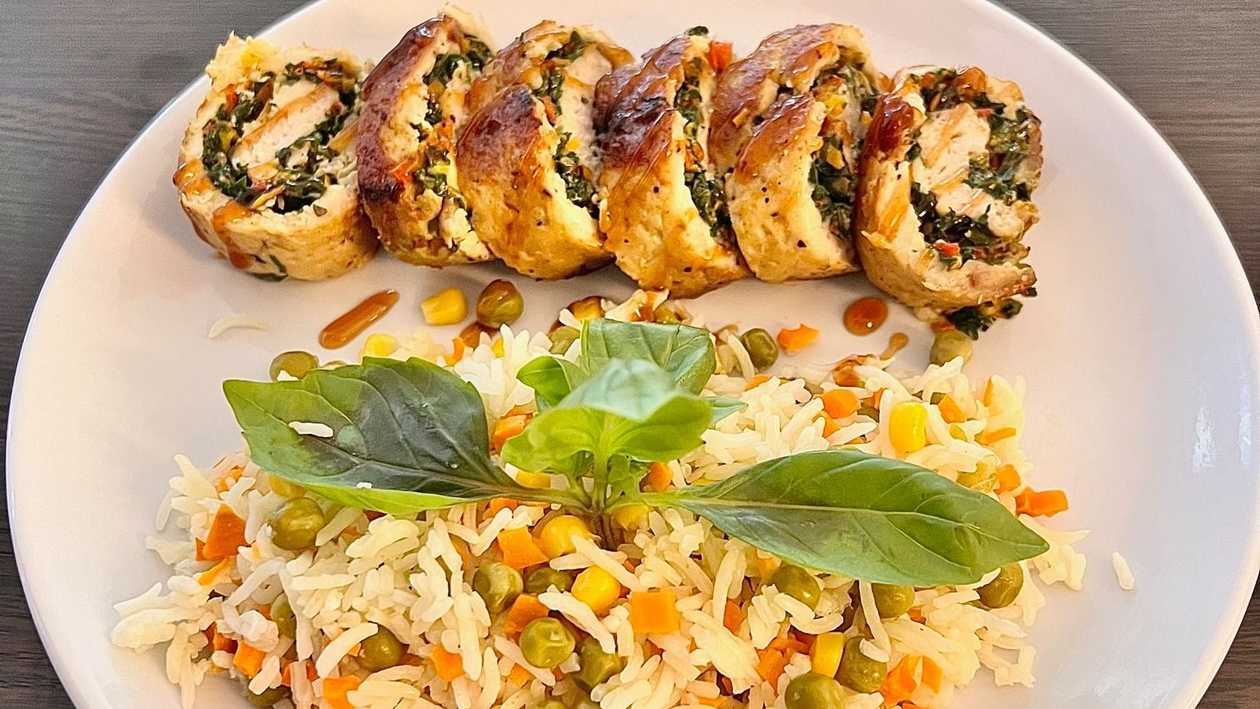 Chicken roulette with rice and vegetables