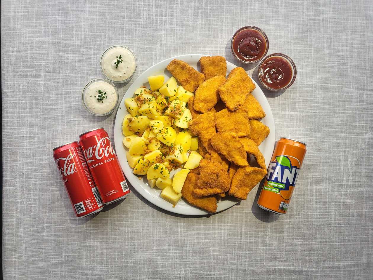 500g Krkovice Řízky + 600g Vařený Brambor, Citron, Okurky, 2x Tatarka, 2x Kečup, 2x Coca-Cola, 1x Fanta