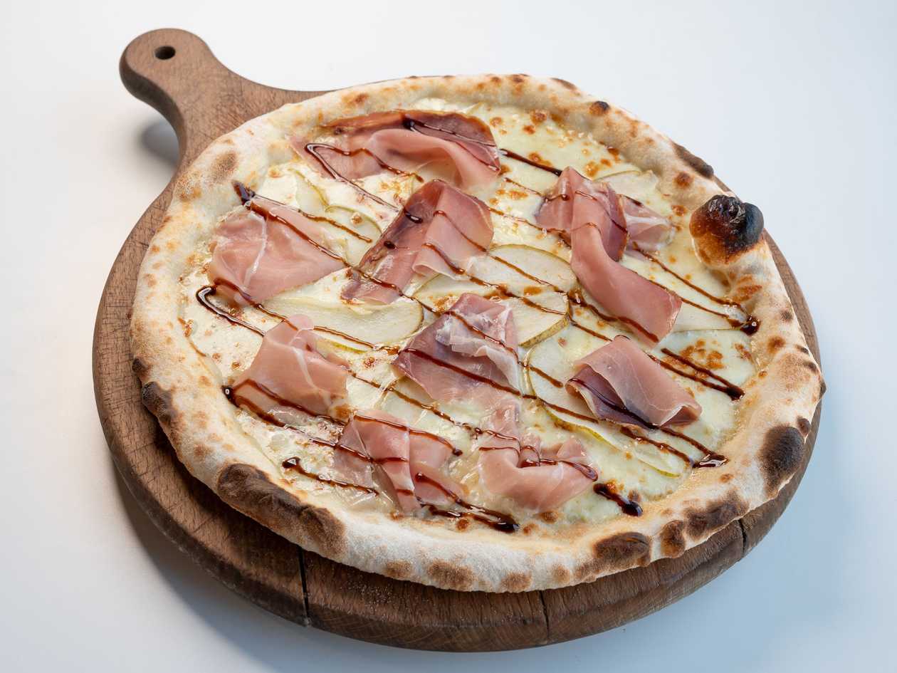 Pizza Pera e Prociutto