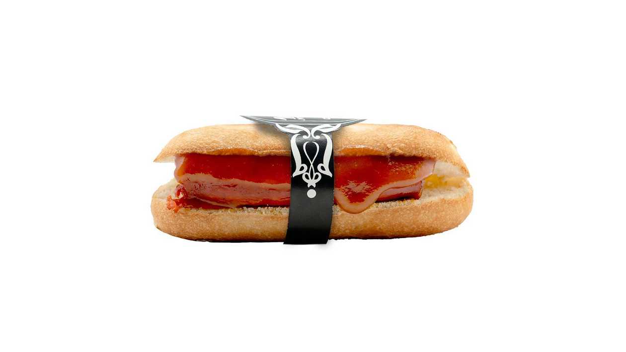 9. Linguiça e molho brava