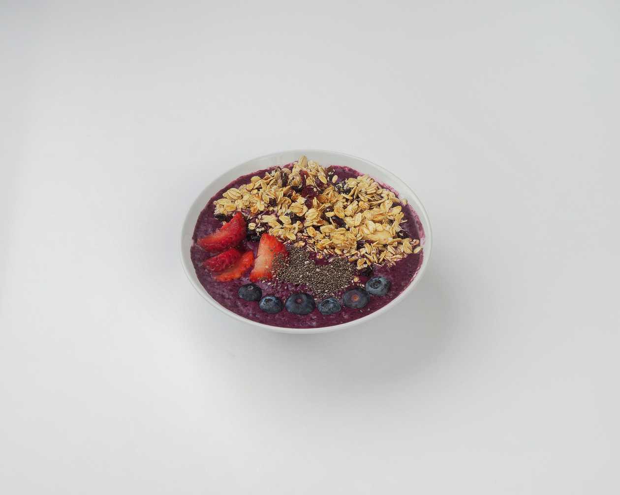 Smoothie bowls blueberry