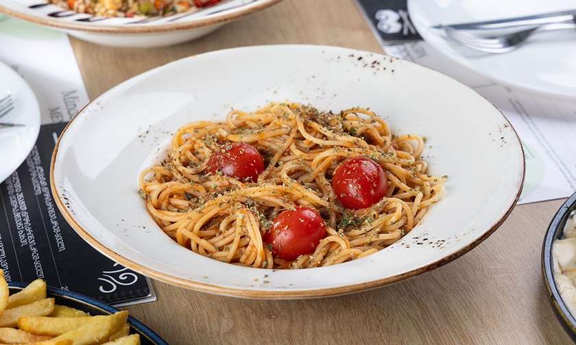 Spaghetti With Cherry Sauce