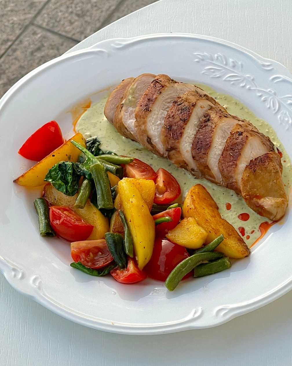 Куряче філе з вершковим песто