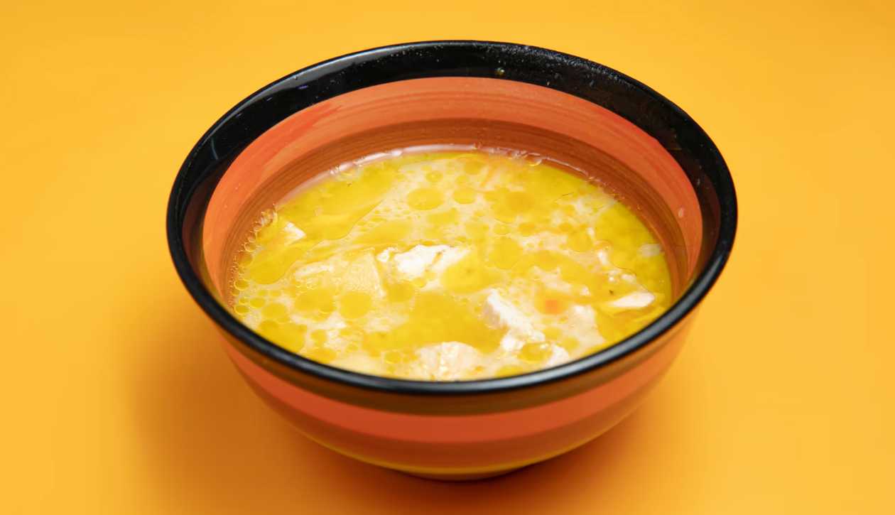 Toyuq şorbası