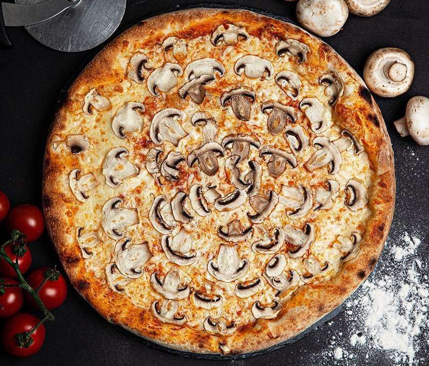 2 for 1 Fungi Pizza (Wood Fired Oven)