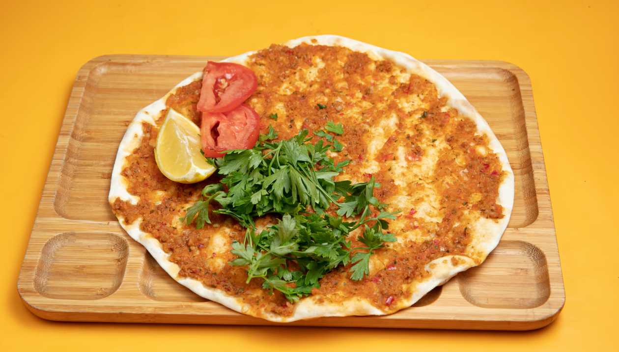 Acılı Lahmacun