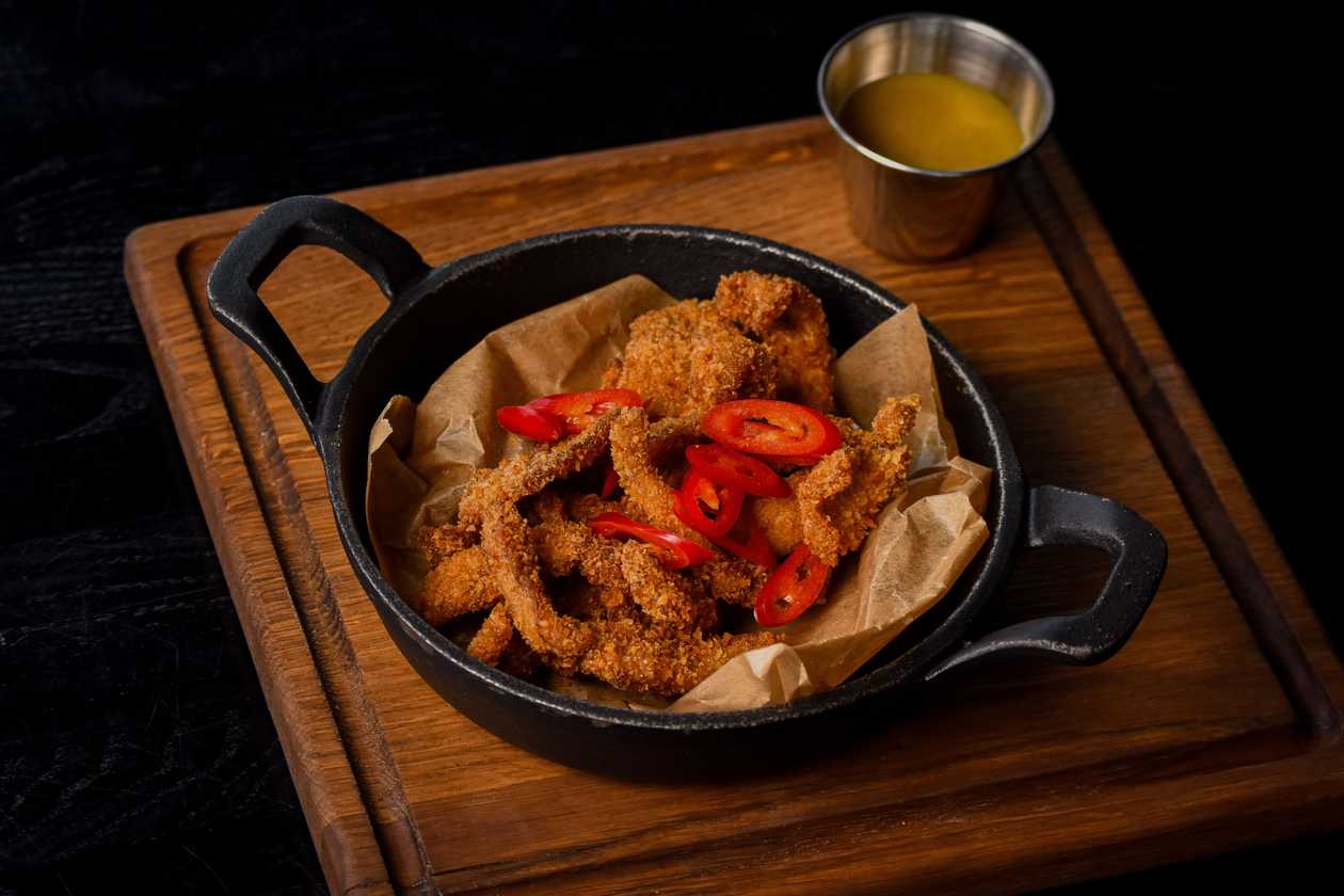 Kepti vištienos čipsai