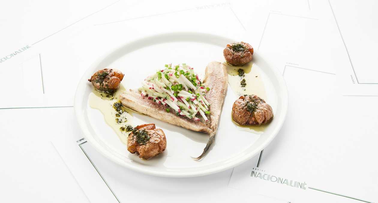 Herring Maatjes with good sour cream and fresh vegetable roll