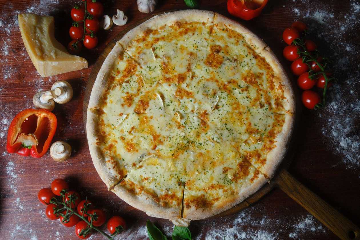 Quattro Formaggi 32cm