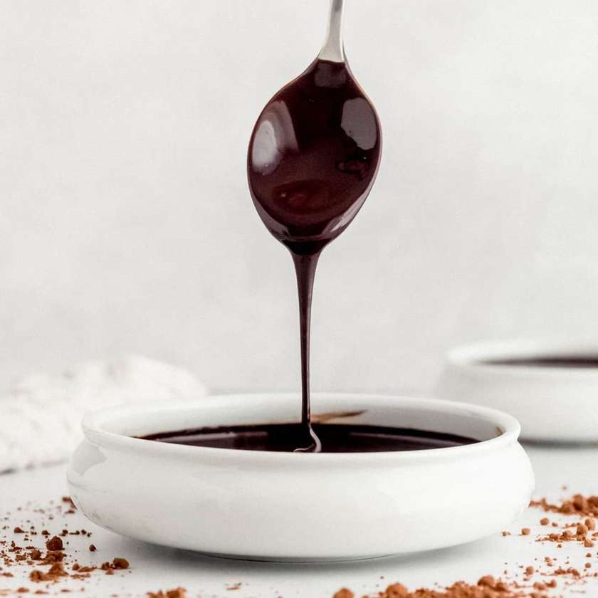 Chocolate syrup