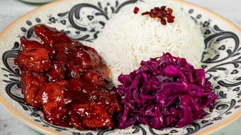 Plov üstü  toyuq şişləri