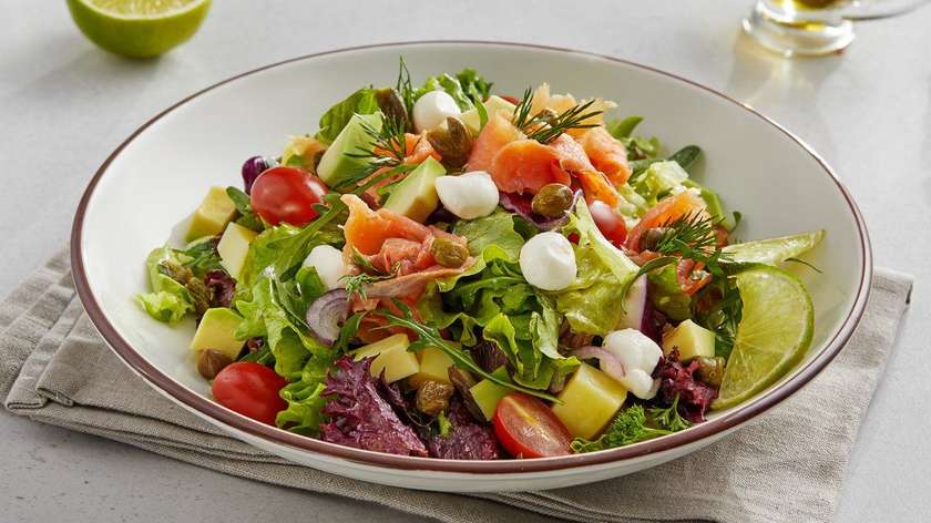 Hisə verilmiş Somon salatı