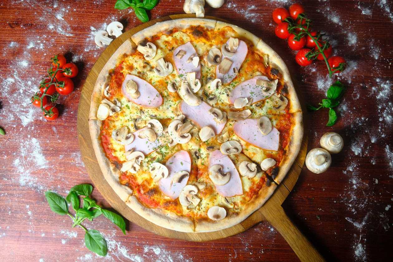 Prosciutto Ai Funghi 32cm
