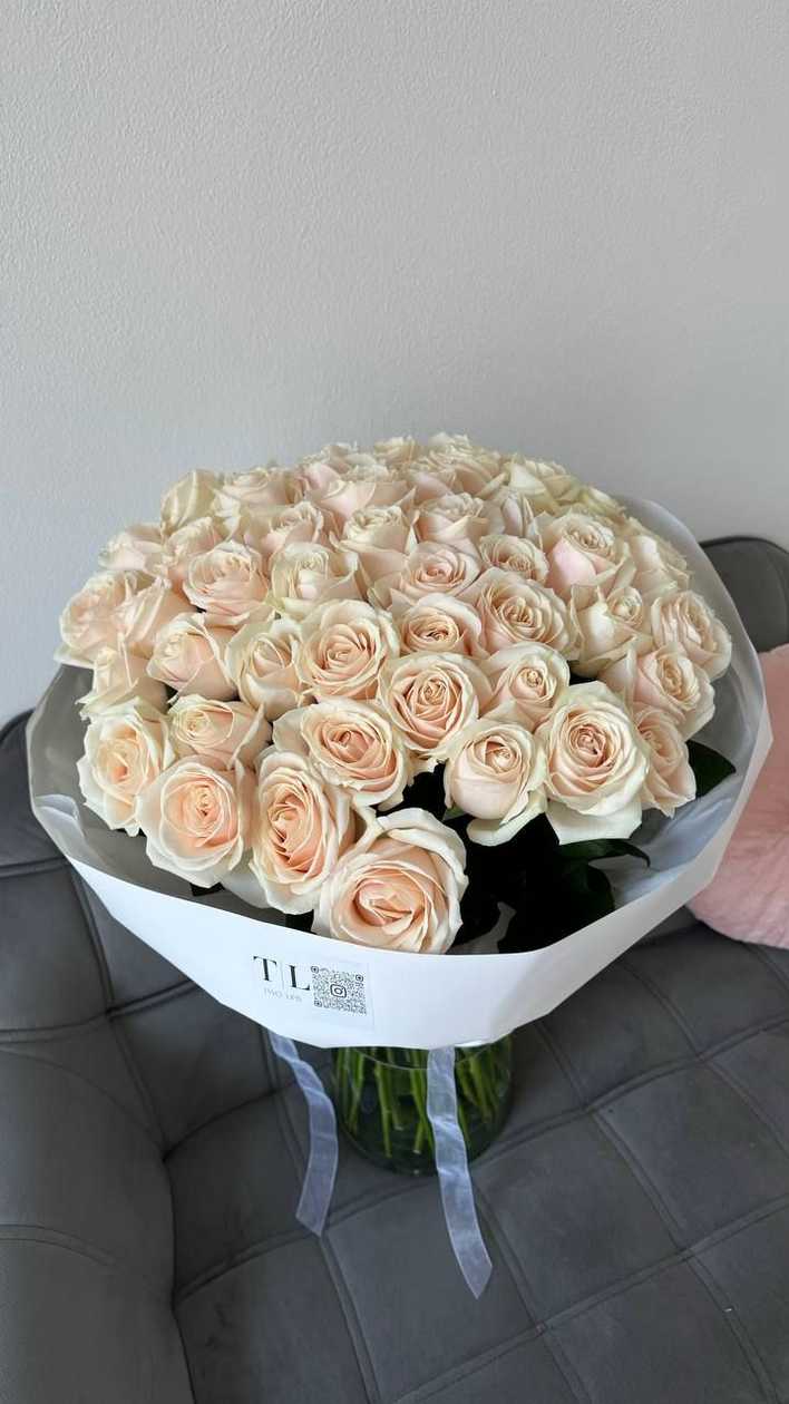 Pink Pale Roses 51 pcs 60cm