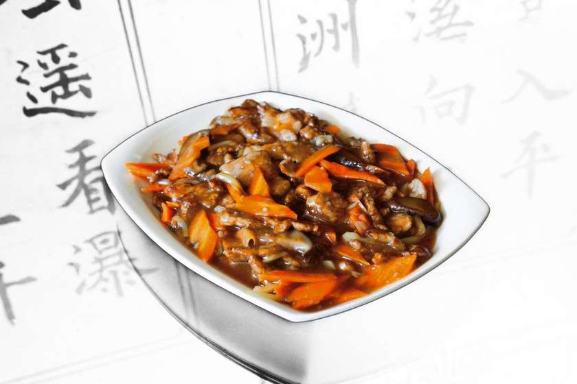 G4. Xiangu beef in soy sauce