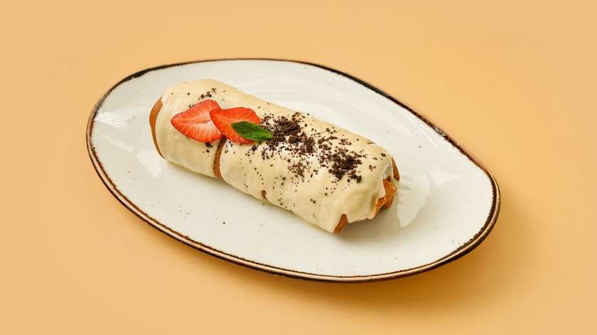 05. Mixed Chocolate, Oreo, Banana, Strawberries Crepe