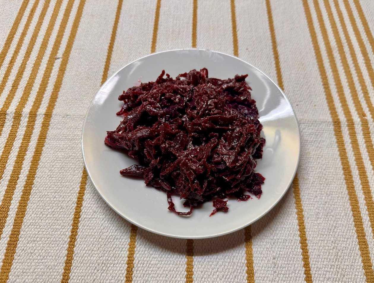 Dusená červená kapusta