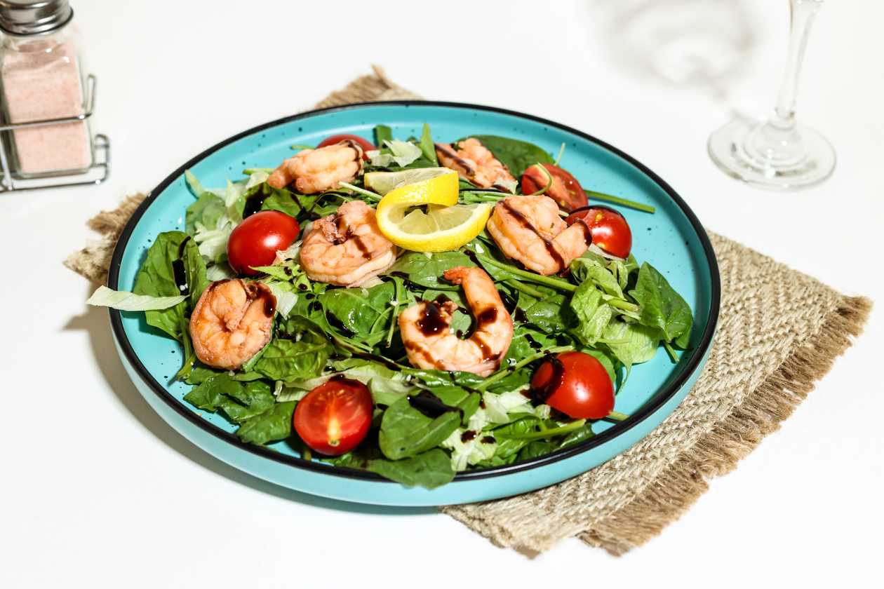 Salata fresca cu creveti