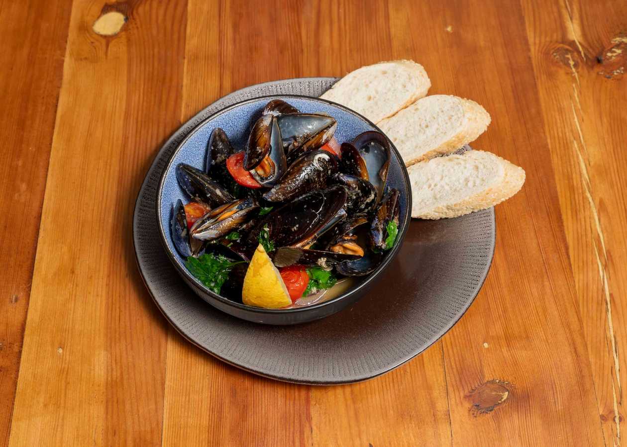 Mussels in White Wine Sauce