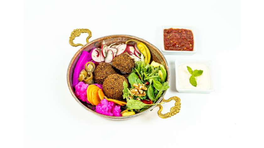 Falafel salad