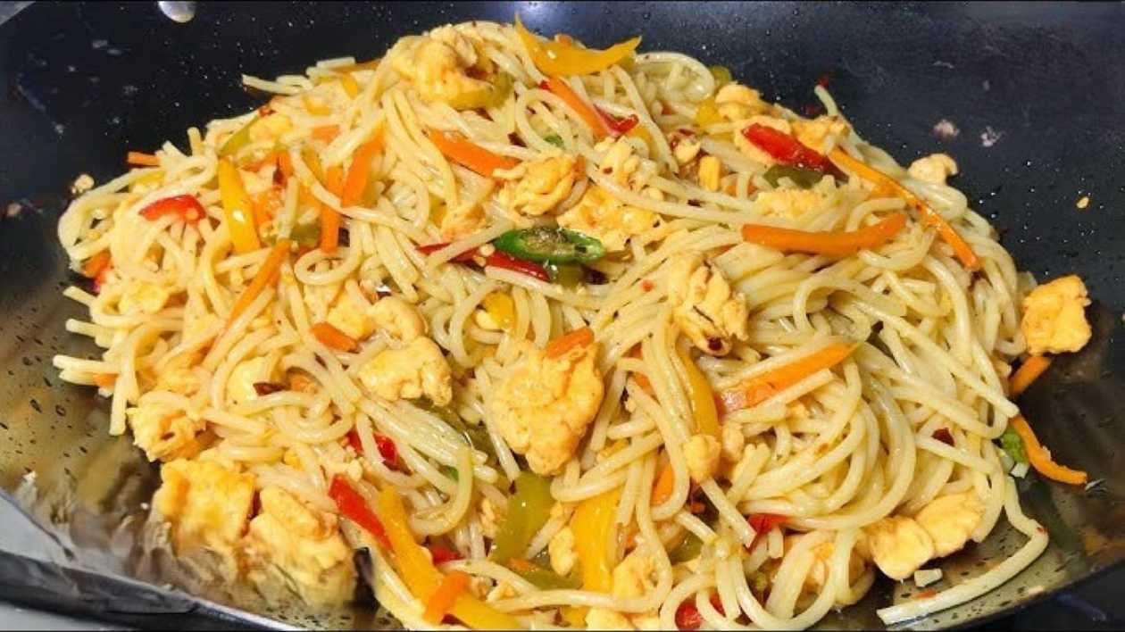 EGG STIR FRY SPAGHETTI