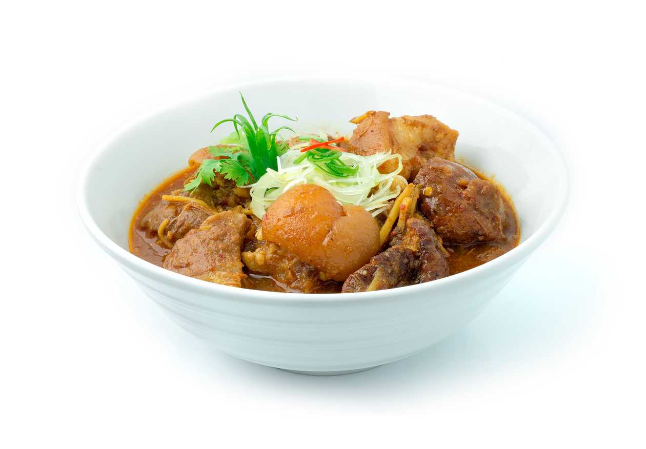 Vepřové maso na červeném kari
  v kokosovém mléce po Thajsku s rýží 🌶 🌶