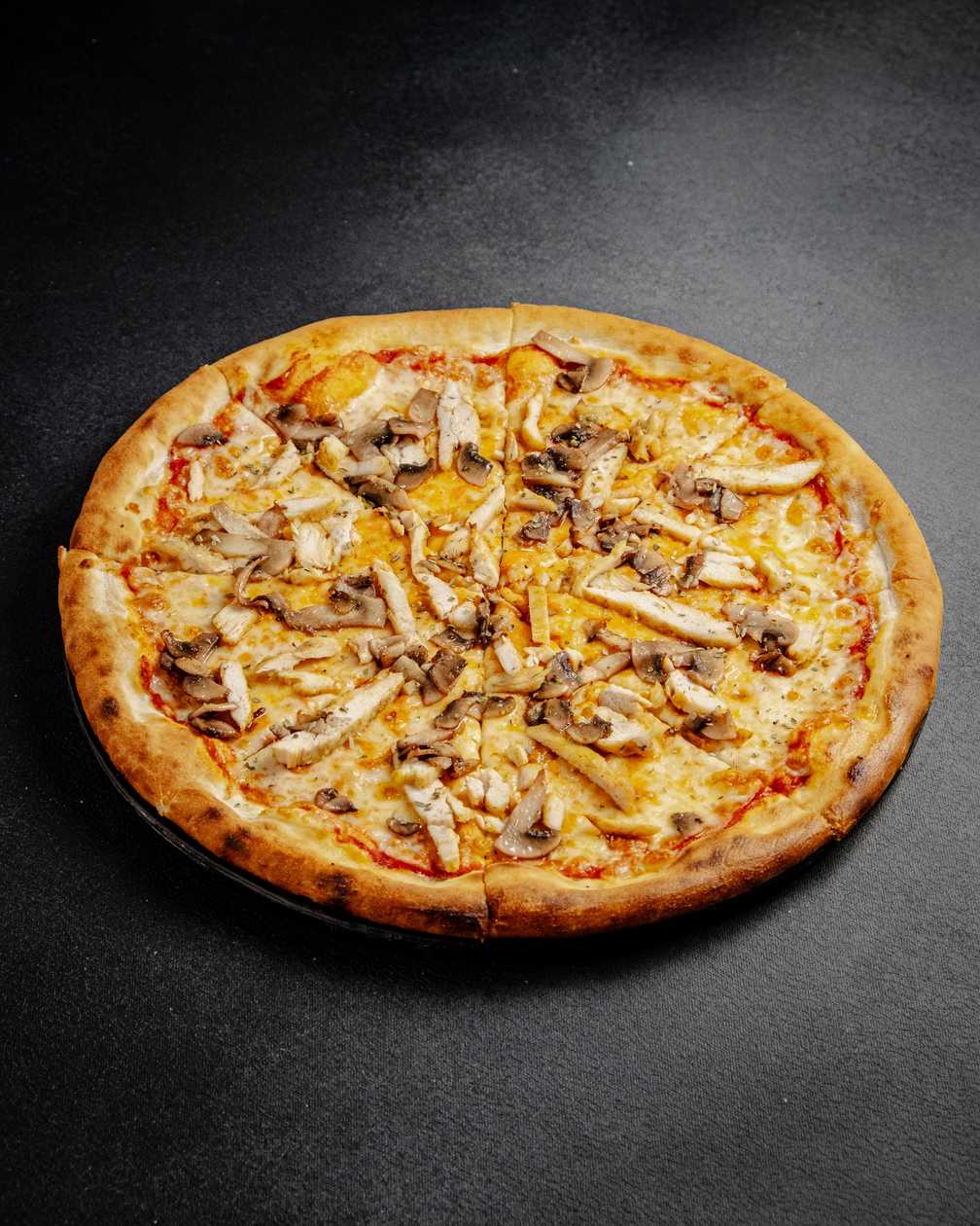 Pizza “Funghi”