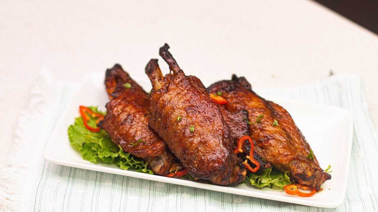 TURKEY WINGS ( 1KG CHARCOAL GRILLED  )+Select carbs