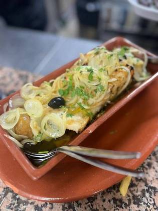 Baked Cod à Lagareiro on a Tile