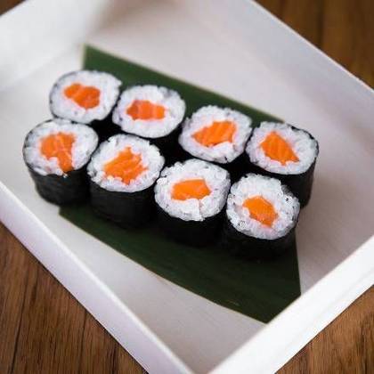 Salmon Hosomaki