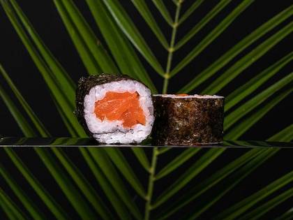 Salmon Maki