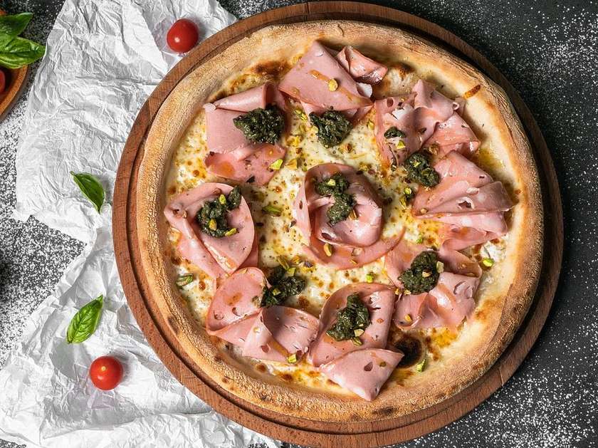Mortadella Pizza