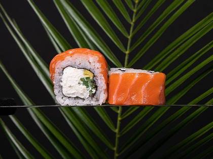 Philadelphia Roll with Salmon