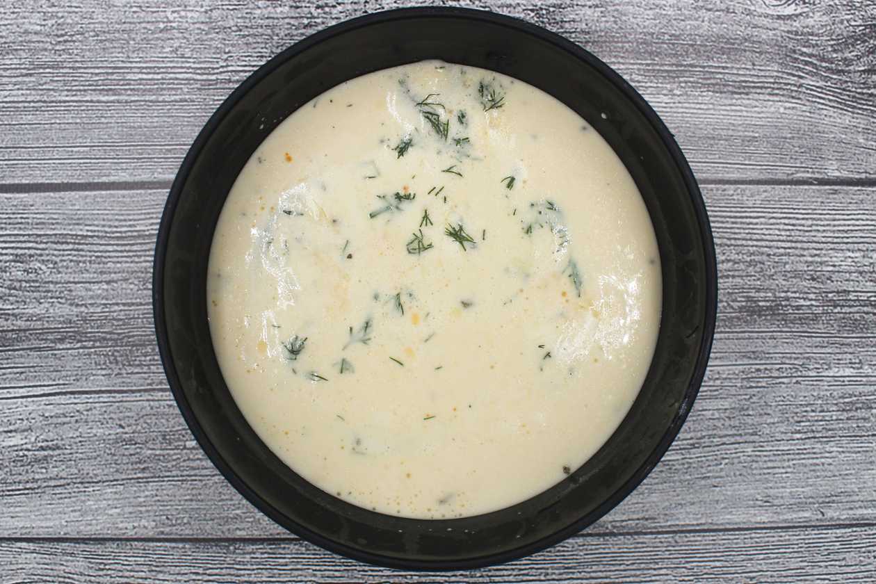 Creamy Cheese Soup with Mussels