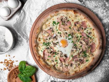 Carbonara Pizza