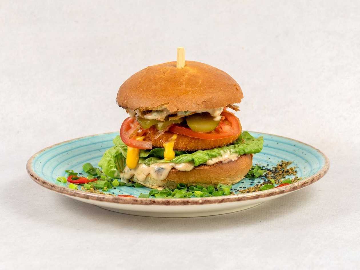 VEGGIE SALAŠINKA BURGER MENU 1,3,7,10,11