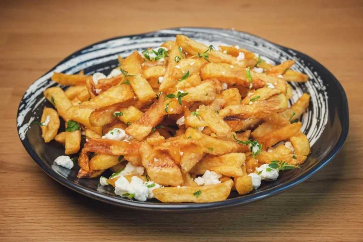 French Fries with Garlic and Parmesan