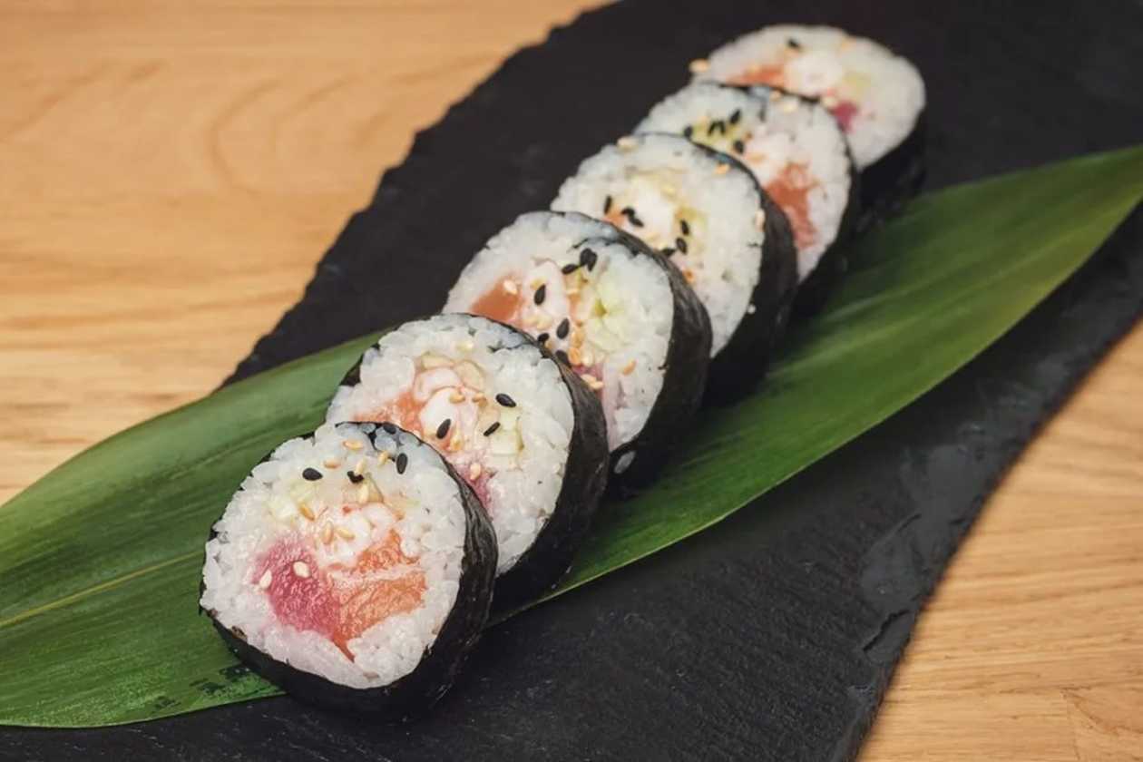 Mix Futomaki Rolls