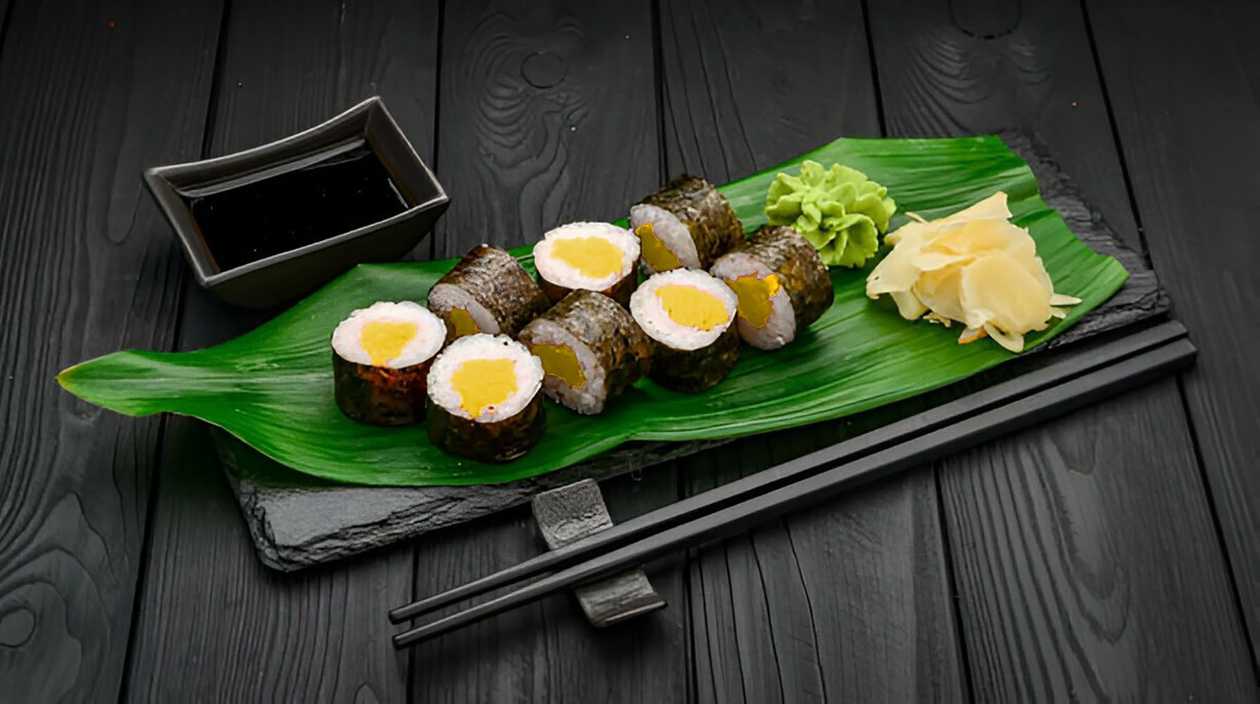 Takuani Maki - 6 pieces
