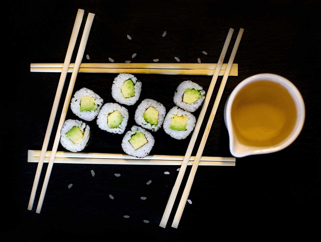 Avocado Hossomaki