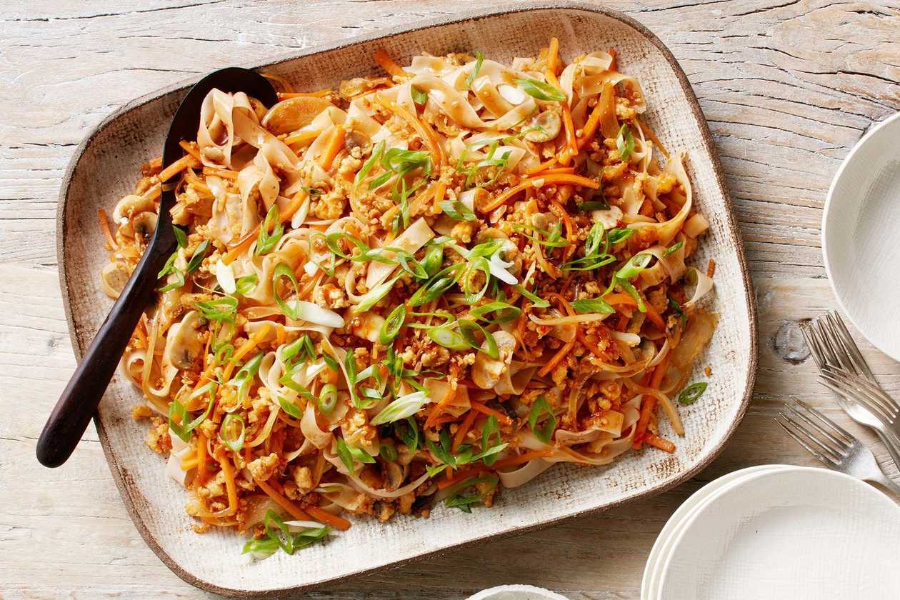 Sausage Noodles Mixed with Rice