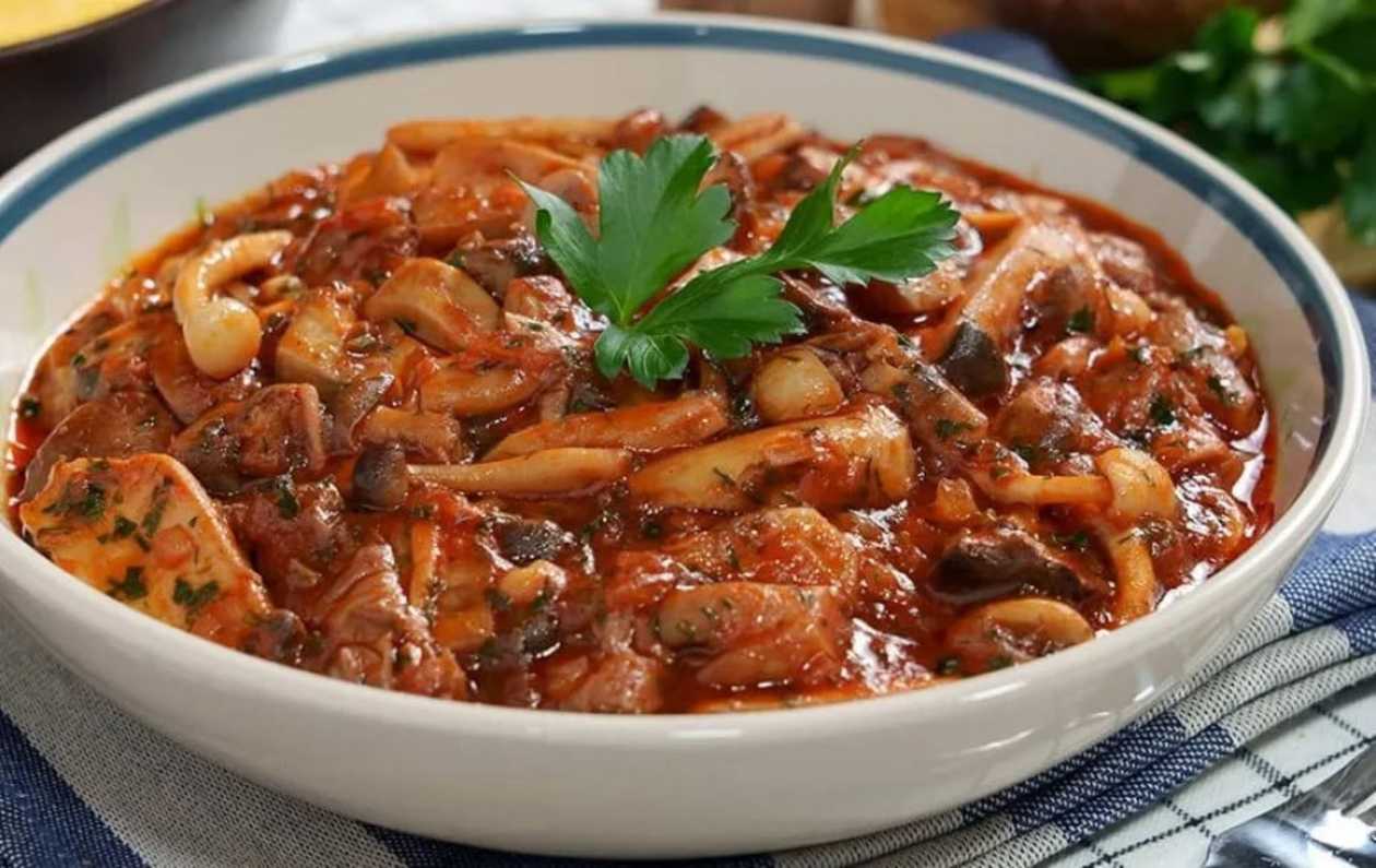 Spicy Pan with Pork and Polenta