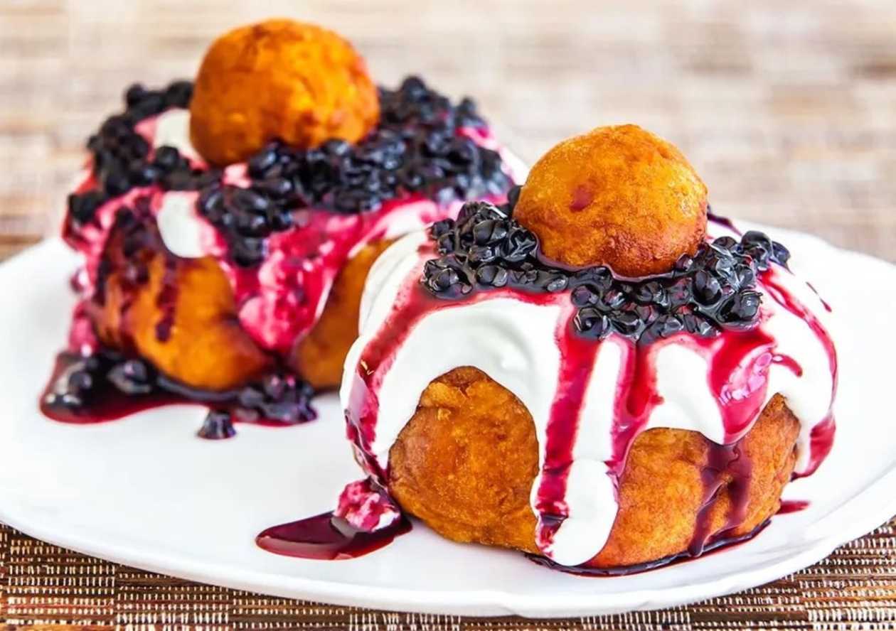 Rumanian Cheese Donut with Sour Cream and Jam